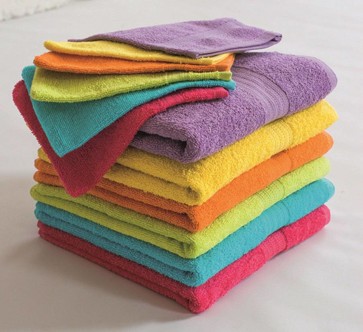 Le lot de 10 serviettes éponge lavage intensif