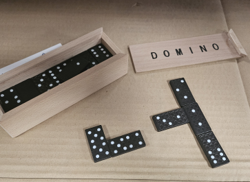 Dominos 28 pièces en bois