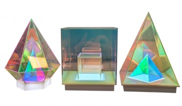 Prisme lumineux triangle 3D