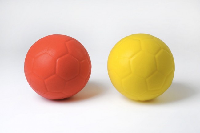 Bienvenue sur le site Les 3 Ours Ballon de foot mousse diam.22 cm