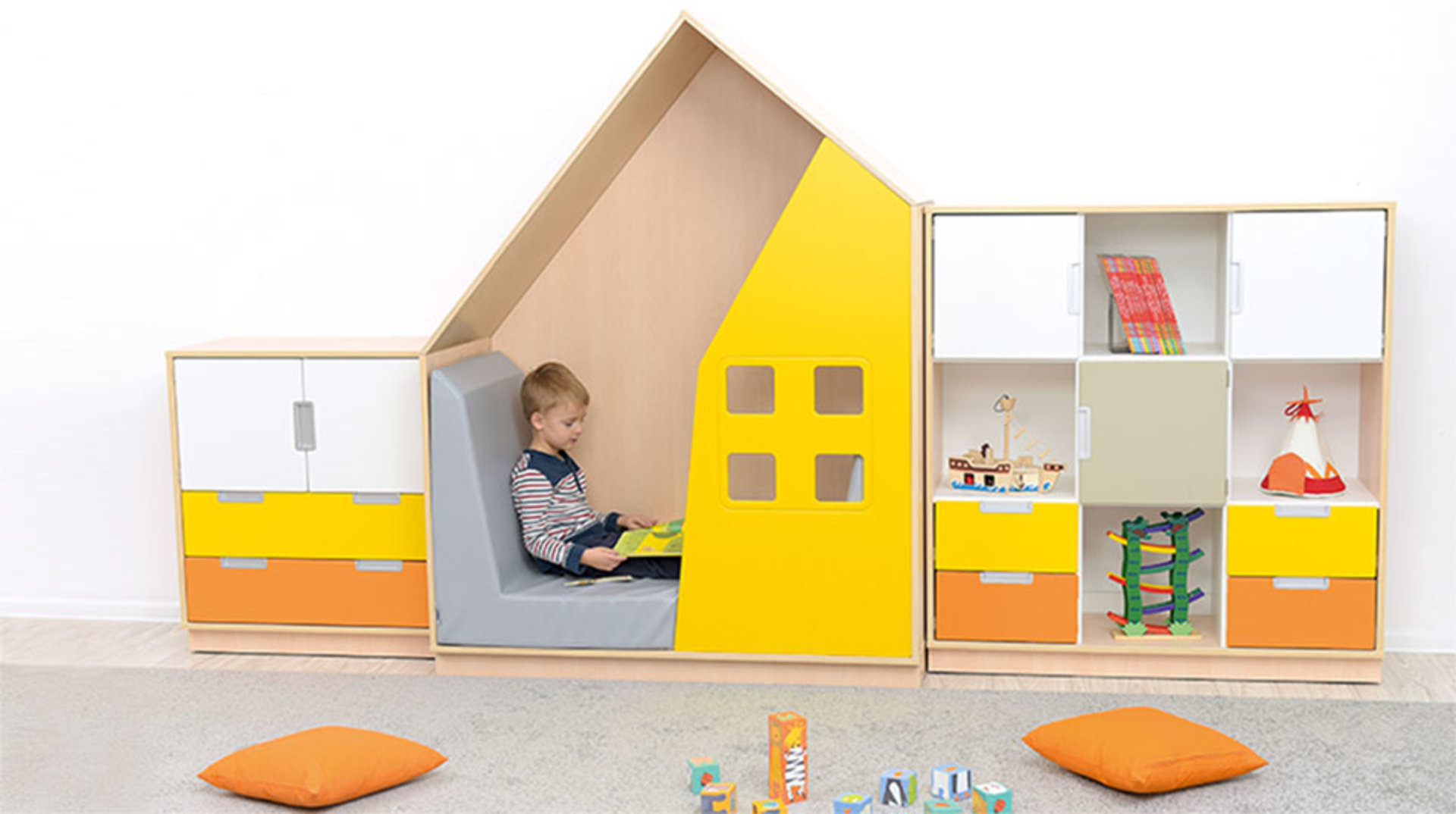 Bienvenue sur le site Les 3 Ours Home page mobilier de creche cuisine jouet